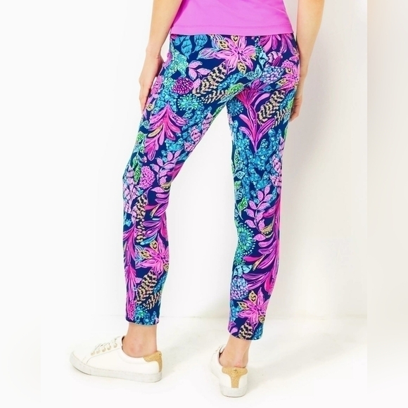 Lilly Pulitzer Pants - Lilly Pulitzer Luxletic Floral Pants Size 00 NWT